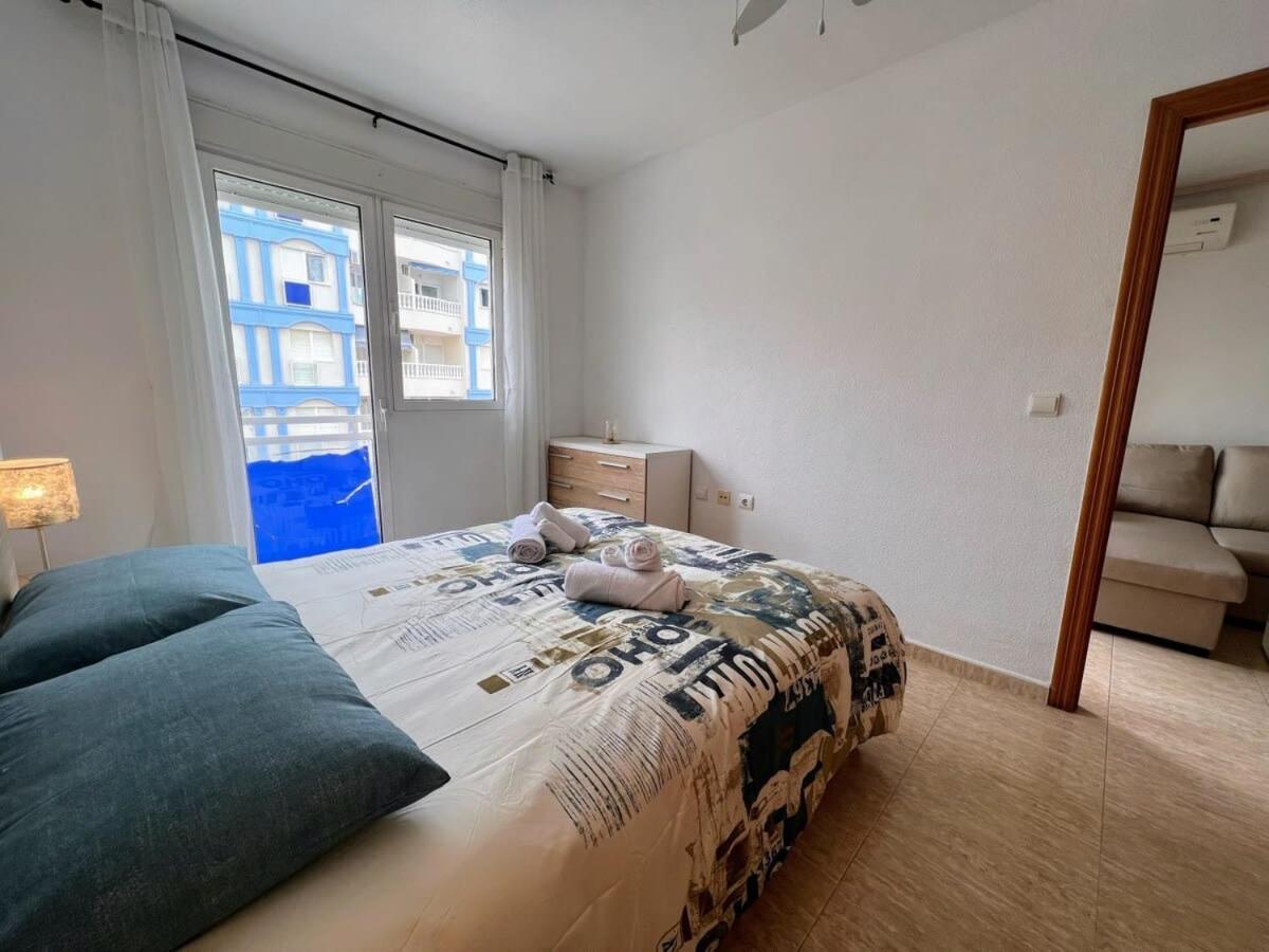 Welcoming Seafront Apartment Tv15 Torrevieja Kültér fotó