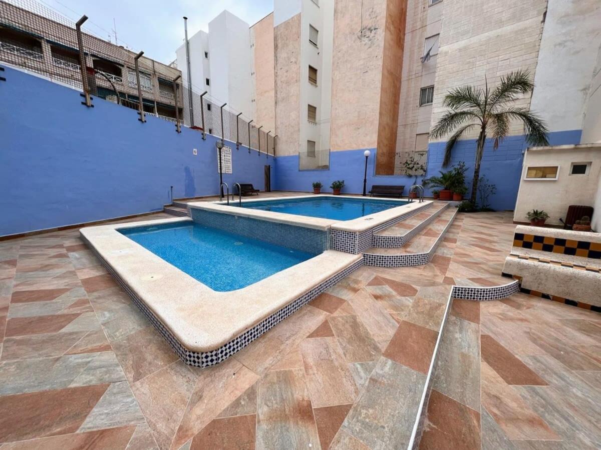 Welcoming Seafront Apartment Tv15 Torrevieja Kültér fotó