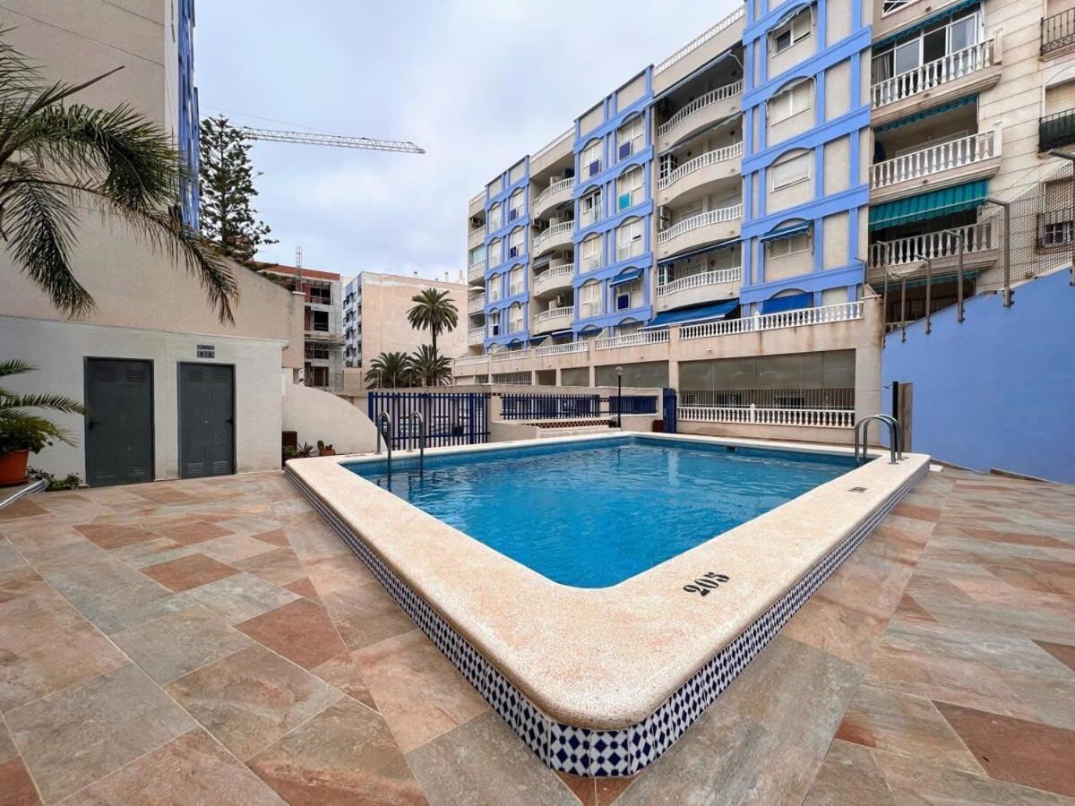 Welcoming Seafront Apartment Tv15 Torrevieja Kültér fotó