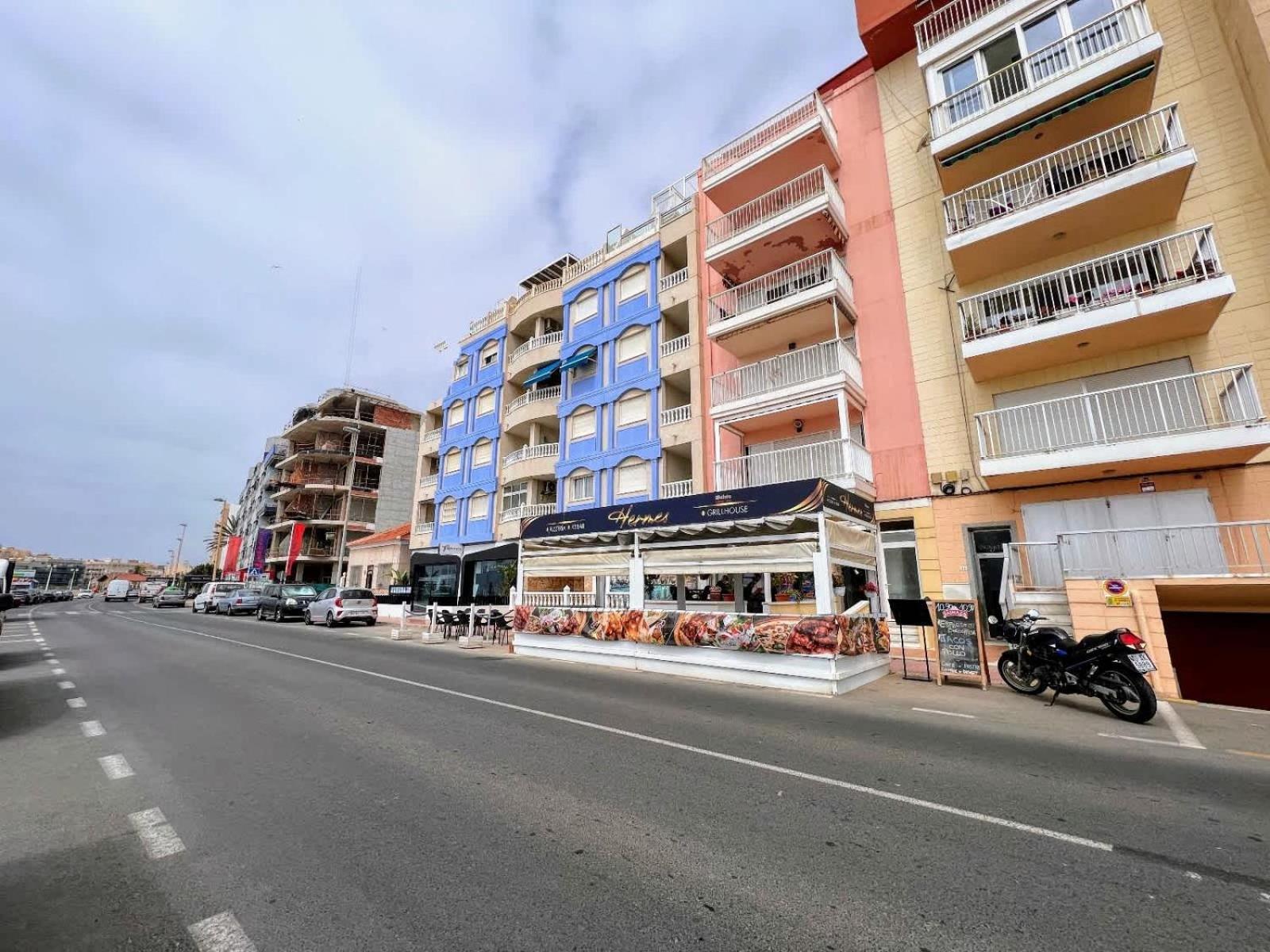 Welcoming Seafront Apartment Tv15 Torrevieja Kültér fotó